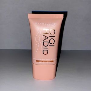 💖4/25 MAYBELLINE Gigi Hadid Limited Edition Liquid Strobe